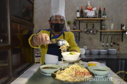 Sensasi Seru Indonesian Authentic Lunch Buffet ala Yello Hotel