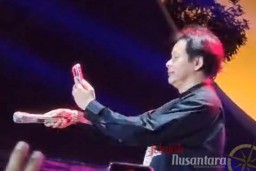 Suara Khas Armand Maulana “GIGI” Hipnotis Pengunjung FESyar Jawa 2024