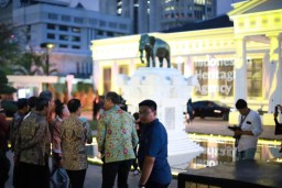 Teknologi Video Mapping LZY Visual Memukau Pengunjung Museum Nasional Indonesia