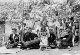 Menyibak Jati Diri Suku Osing, Warisan Leluhur di Ujung Timur Jawa