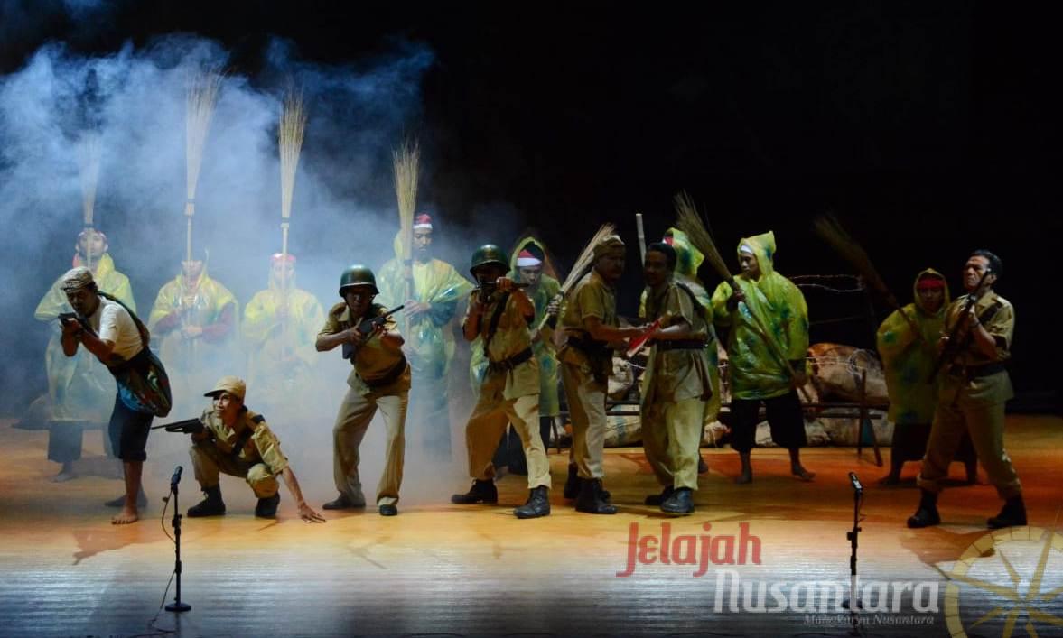 Kapolrestabes Surabaya : Saya Bangga Bisa Bermain Ludruk Jawa Timuran