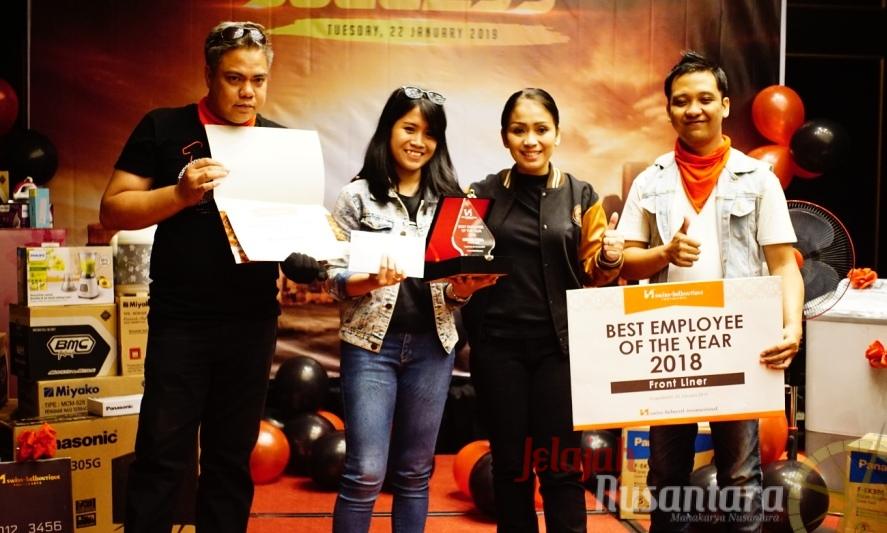 Bersama Staff, Swiss-Belboutique Yogyakarta Satukan Misi