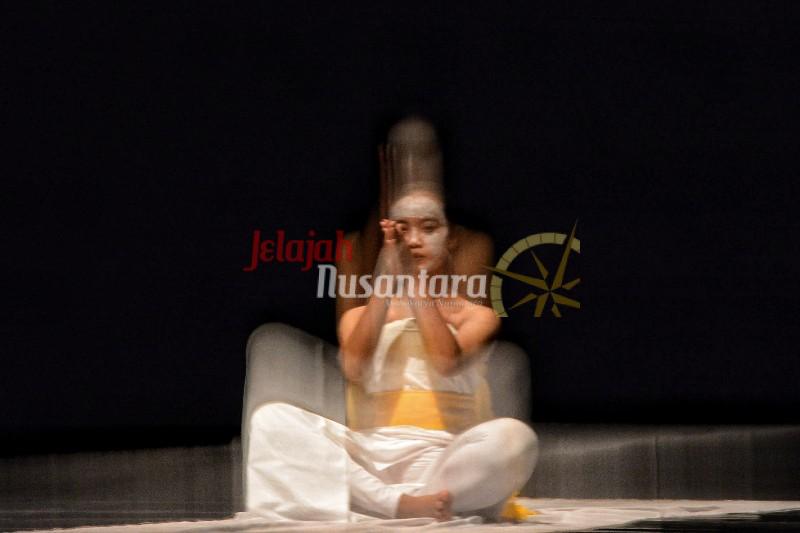 Foto: Kolaborasi Tari Kontemporer Tiga Negara
