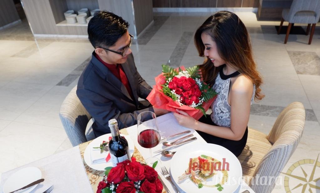 Valentine Day Bagaikan “Raja dan Ratu” di Oakwood Hotel & Residence Surabaya