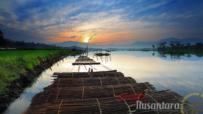 Situ Bagendit : Dari Danau Hingga Pegunungan Memanjakan Mata