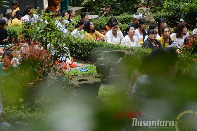 Foto: Melasti di Jolotundo