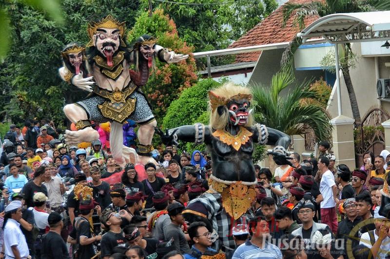 Foto: Pawai Ogoh-Ogoh Di Surabaya