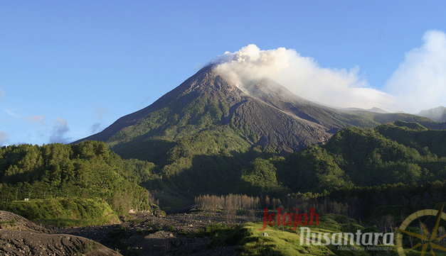 Legenda Asal Usul Gunung Merapi