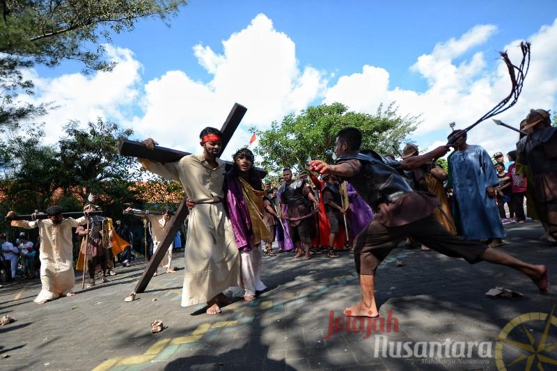 Foto: Jalan Salib Jumat Agung