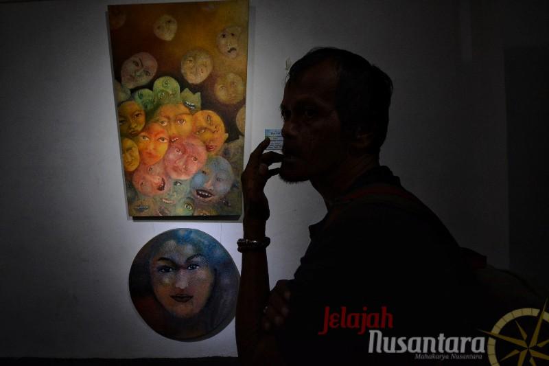 Foto: 20 Perupa Wanita Gelar Pameran Lukisan