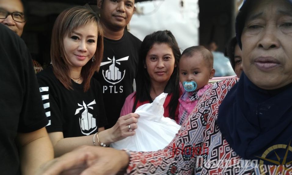 Maria : Ada Bahagia Dalam Berbagi