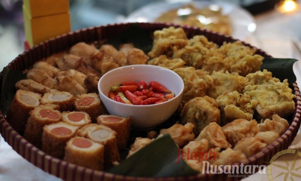Menu “Pasar Ramadhan”  Midtown Hotel Menggugah Selera