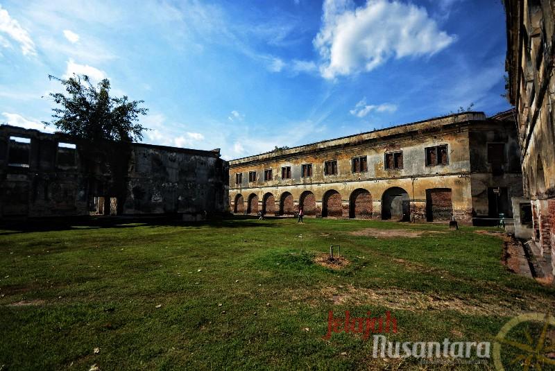 Benteng Van Den Bosch, Jejak Kolonial di Ngawi