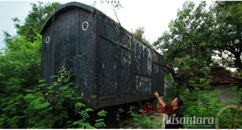 Gerbong Maut Bersembunyi Di Kota Pahlawan