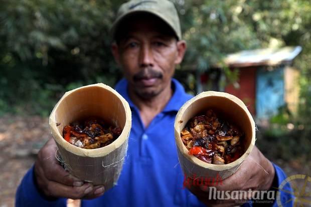 Nasi Bumbung Warisan Leluhur di Lereng Gunung Anjasmoro