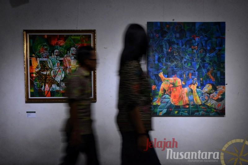 FOTO: 50 Lukisan Wayang Di Pamerkan