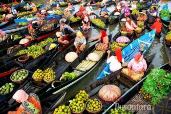 Festival Pasar Apung Hadirkan 550 Pedagang