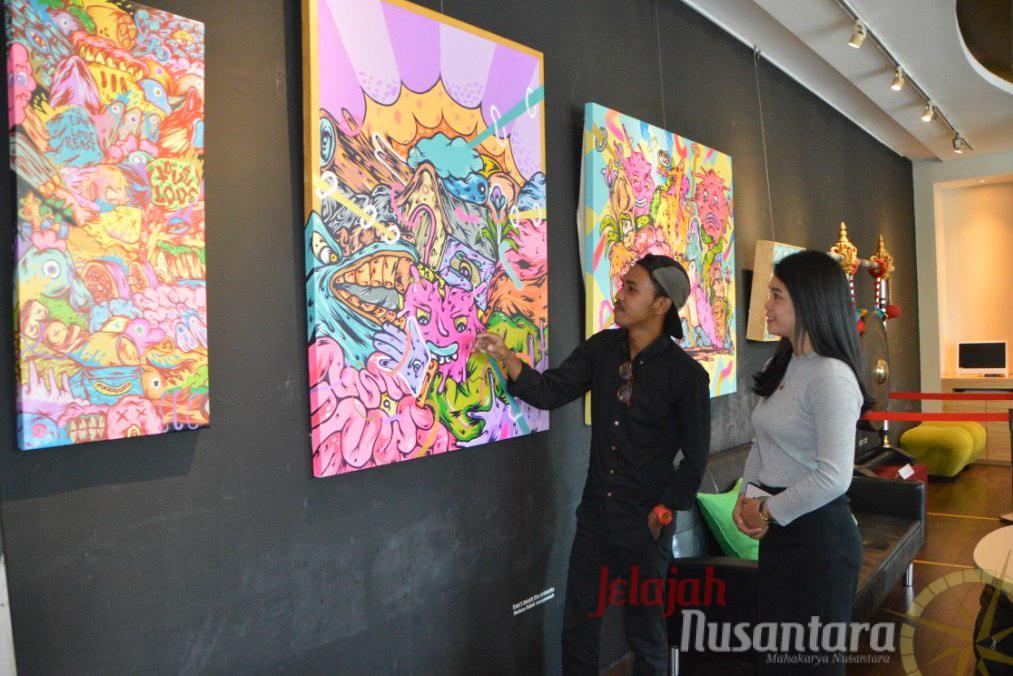 Seniman Muda Surabaya, Gelar Pameran Lukisan di ARTOTEL Surabaya