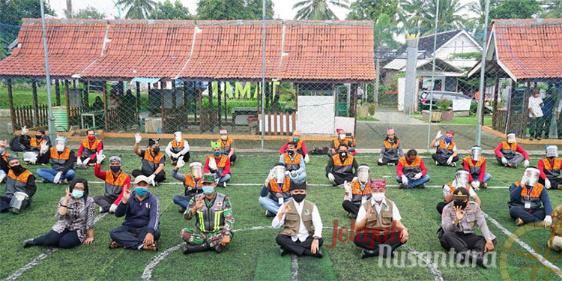 Pemandu Wisata di Banyuwangi Kini Bersertifikasi Protokol Kesehatan
