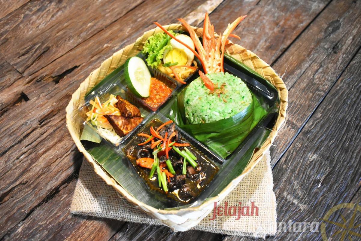 “Sego Gurih Wani” Hotel 88 Satukan Makan Siang Bareng Rekan Kerja