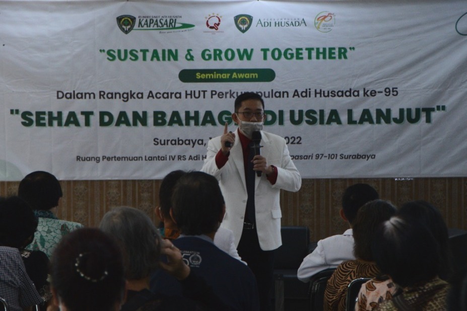 “Sehat dan Bahagia di Usia Lanjut” ala RS Adi Husada Kapasari Surabaya