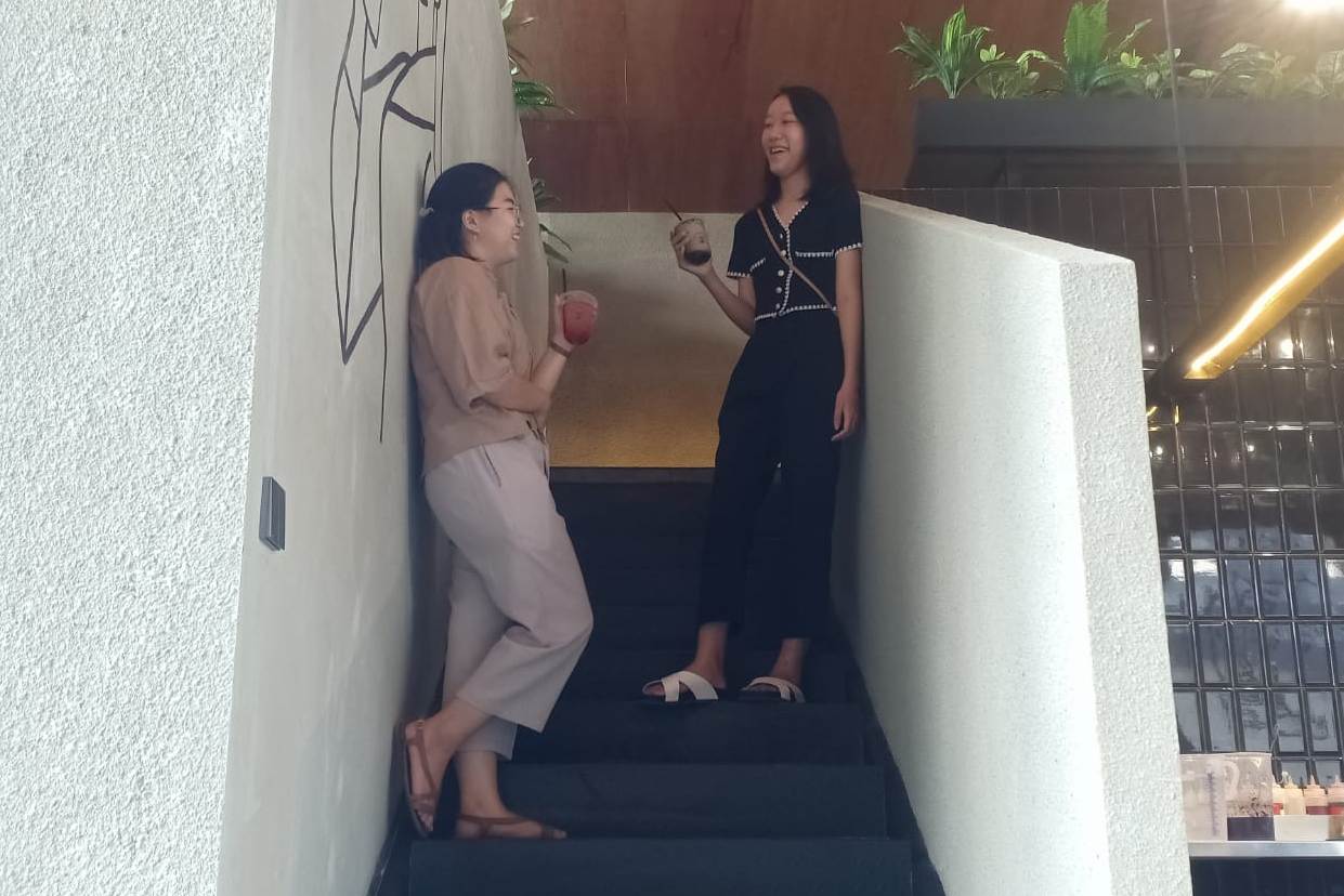 Kopi Kekinian AADK Coffee & Eatery Hangatkan Suasana Nongkrong Bareng Bestie