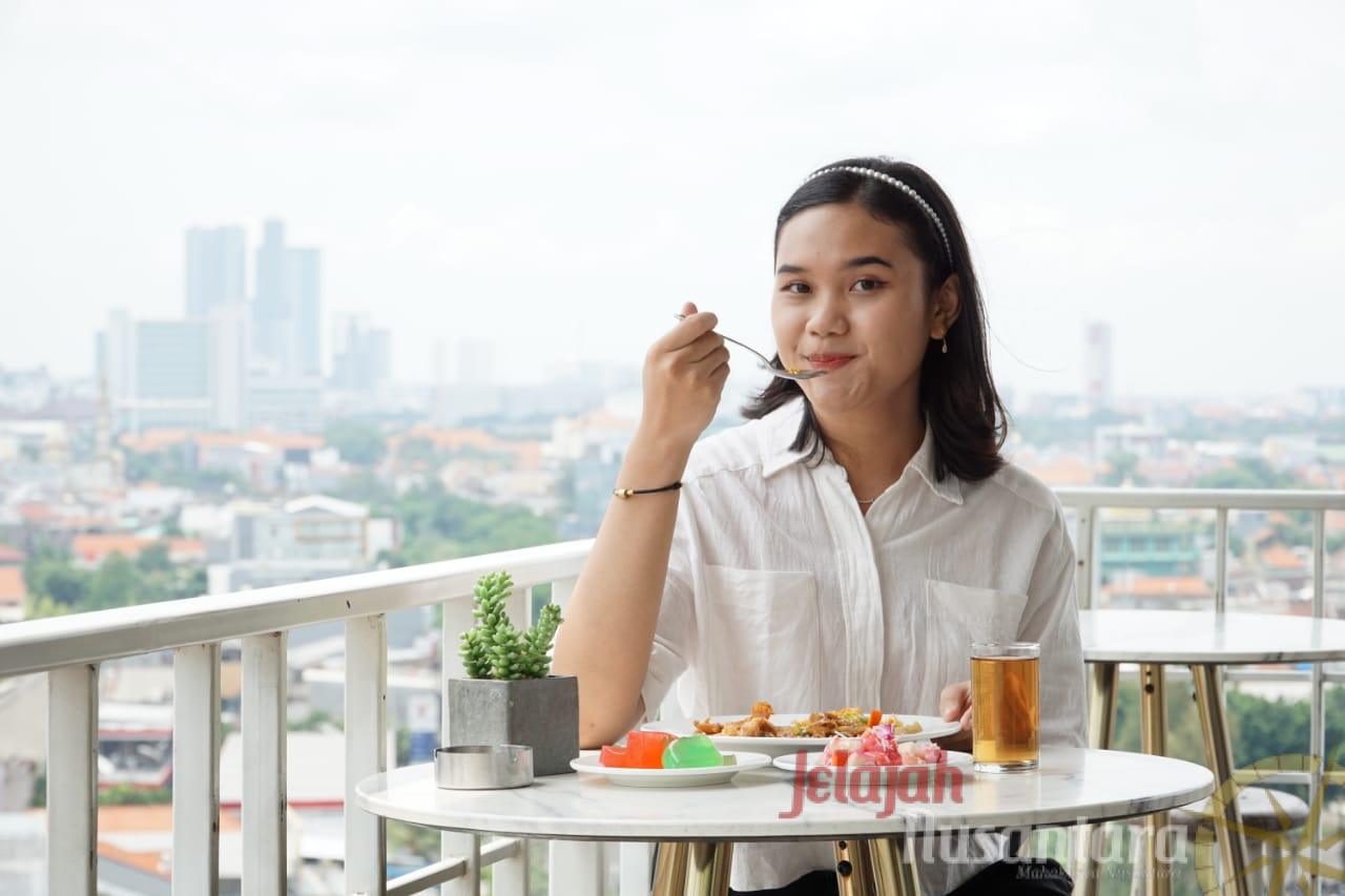 IDR 95K Bisa Makan Seafood Sepuasnya di MaxOne Hotel Dharmahusada