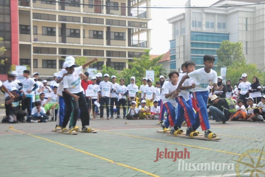 Permainan Tradisional Solusi Efektif Kurangi Kecanduan Anak Terhadap Gadget