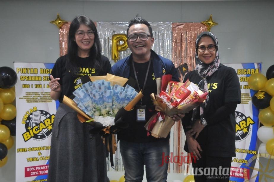 Momm’s Community Turut Dukung Kesuksesan Anak Anak di Pintar Bicara School