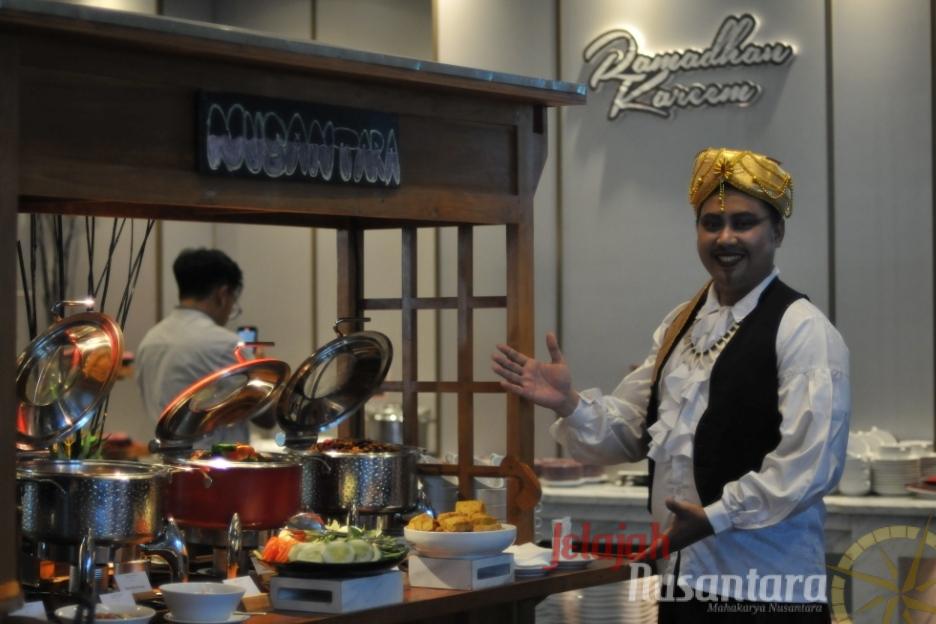 Platinum Hotel Tunjungan Tawarkan Buka Bersama di Atas Awan