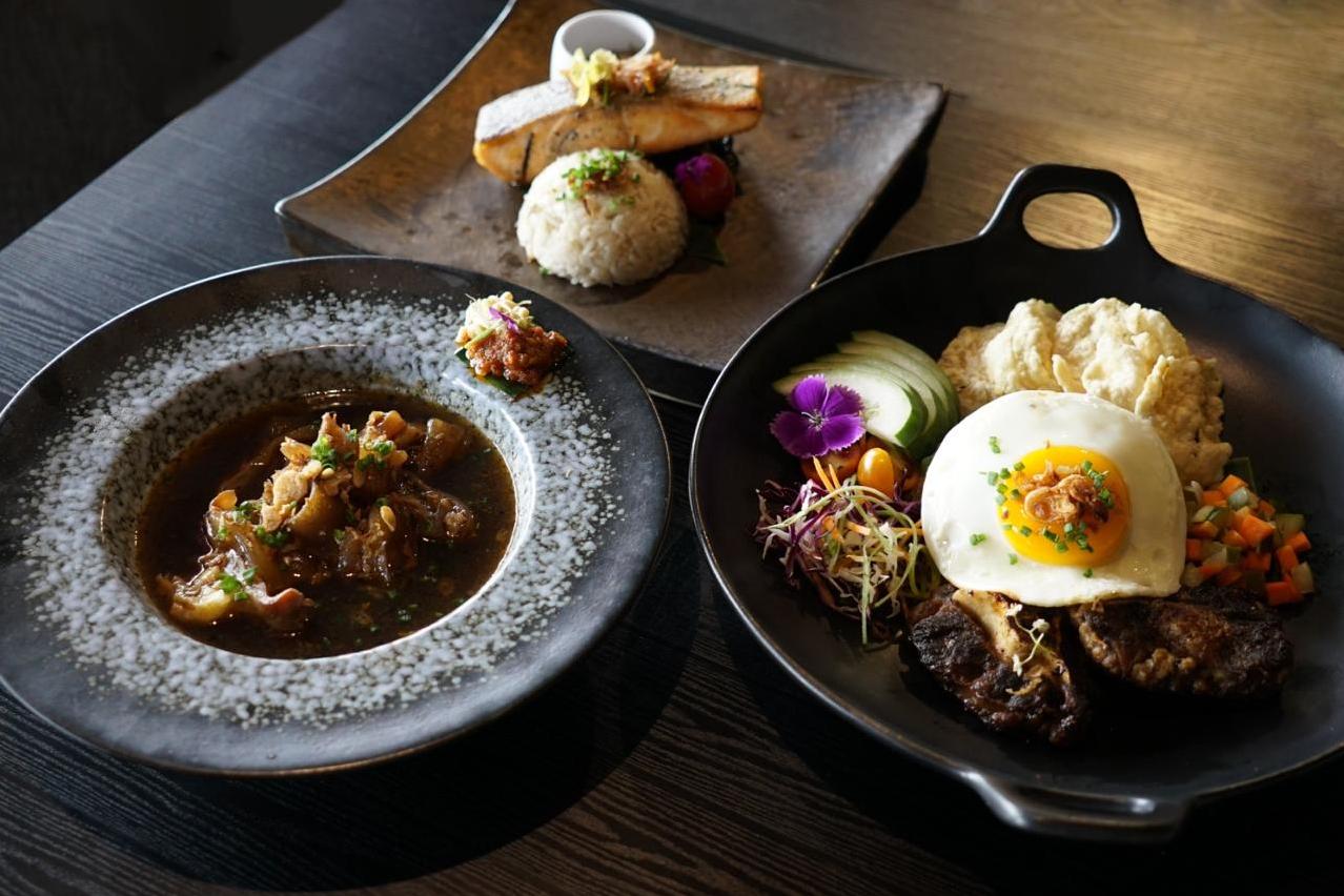 Aroma Rawon Kikil ala Grand Swiss-Belhotel Darmo Menggugah Selera