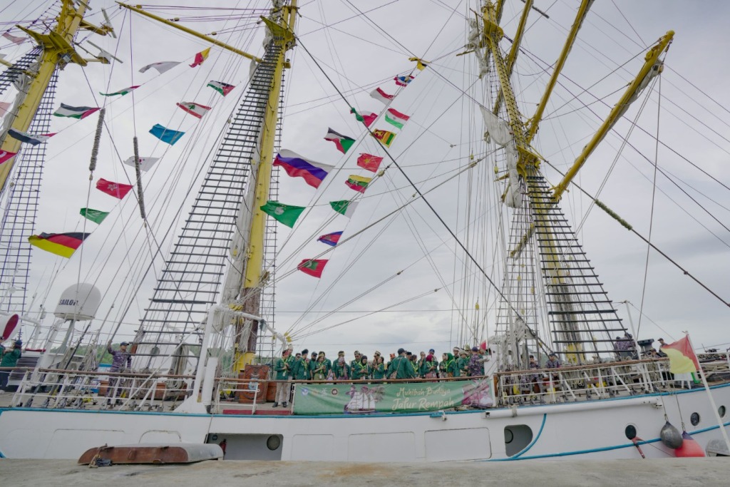 Sejarah Besar Terulang Kembali, KRI Dewaruci Sambangi “Jalur Rempah Sabang”