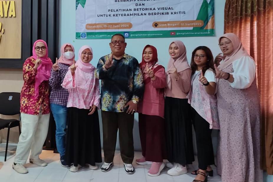 Tim Dosen Unesa Kunjungi SMAN 12 Berikan Pelatihan Berbasis Ekoliterasi
