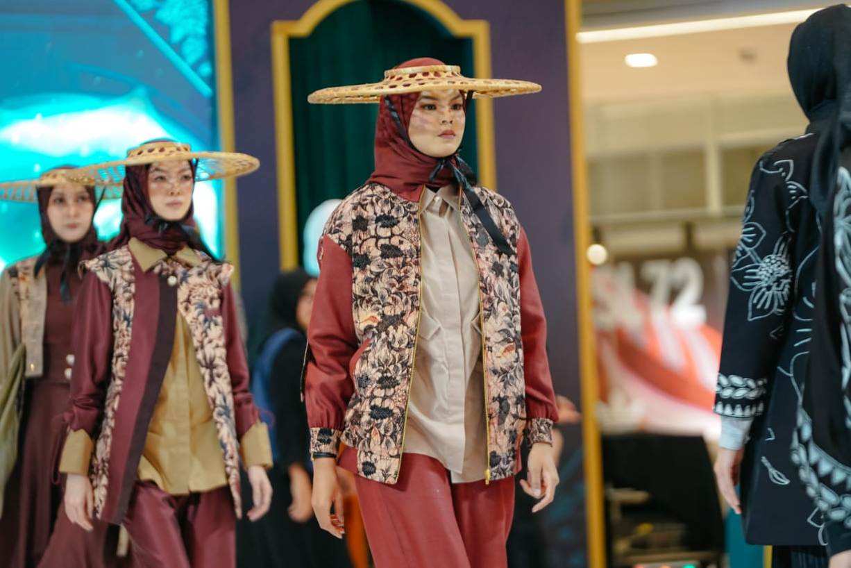 Modest Fashion di Indonesia Mendorong Kemajuan Ekonomi dan Keuangan Syariah