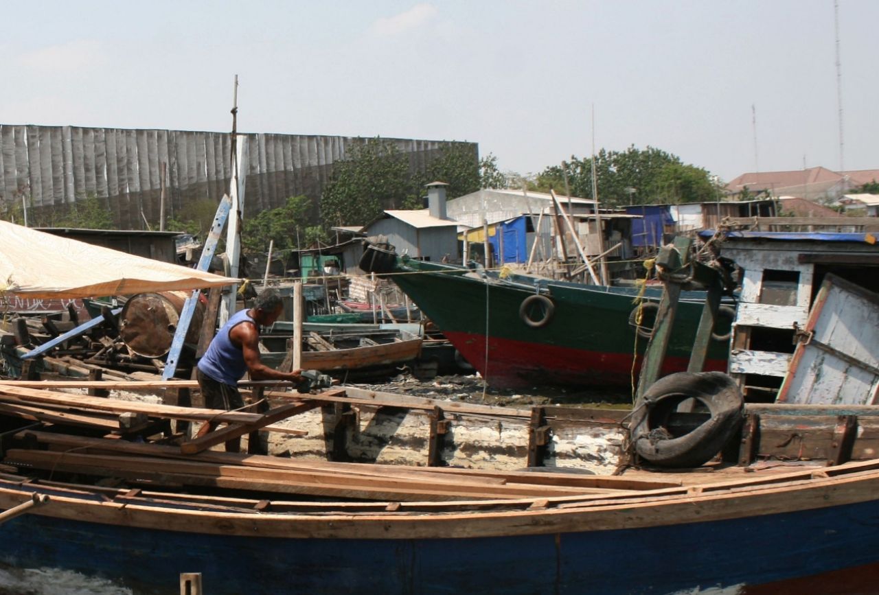 Perahu, Nafas Kehidupan Warga Pesisir Lumpur Gresik (Foto: Sahlan Kurniawan/Jelajah Nusantara)